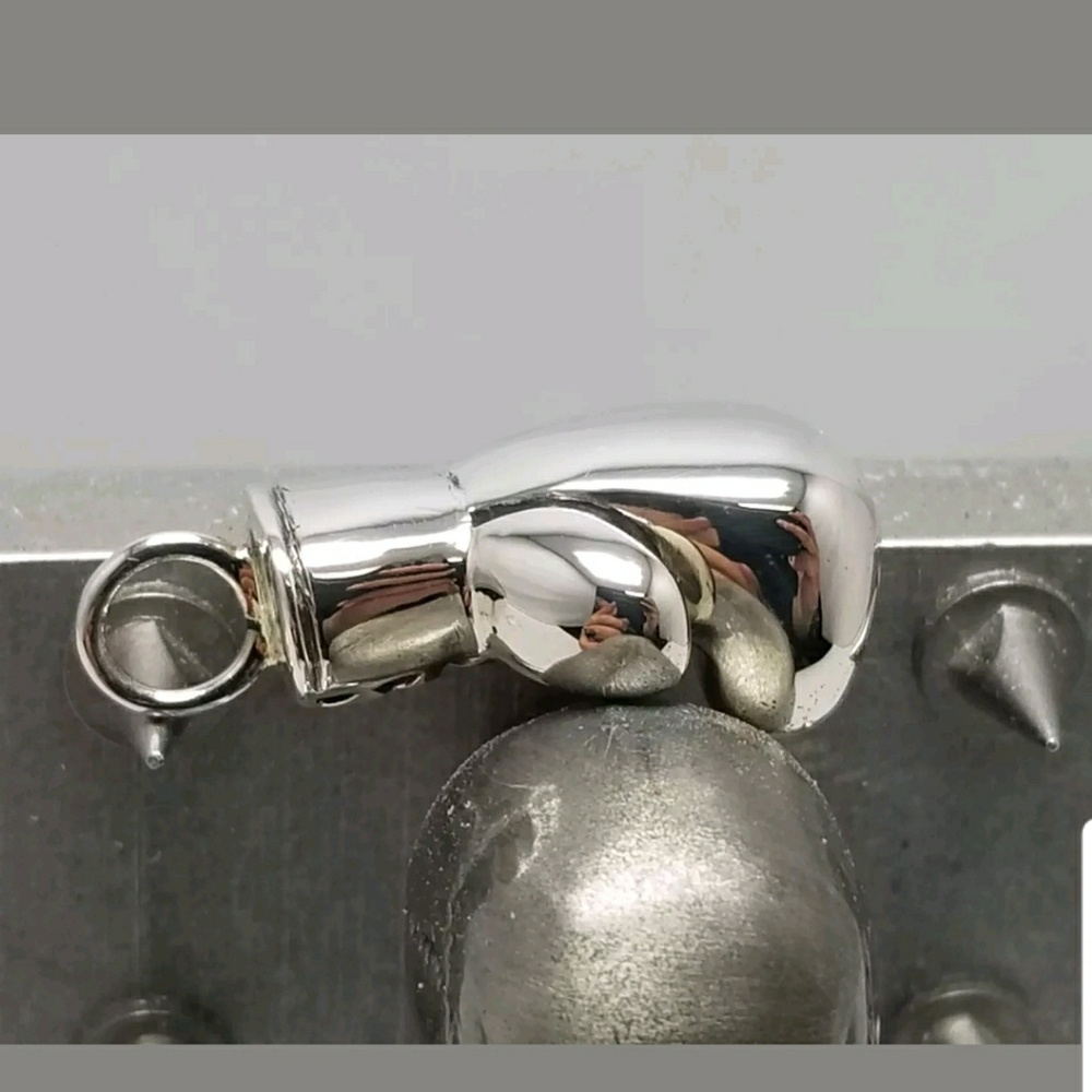 Sterling silver pendant, boxing glove .925 new